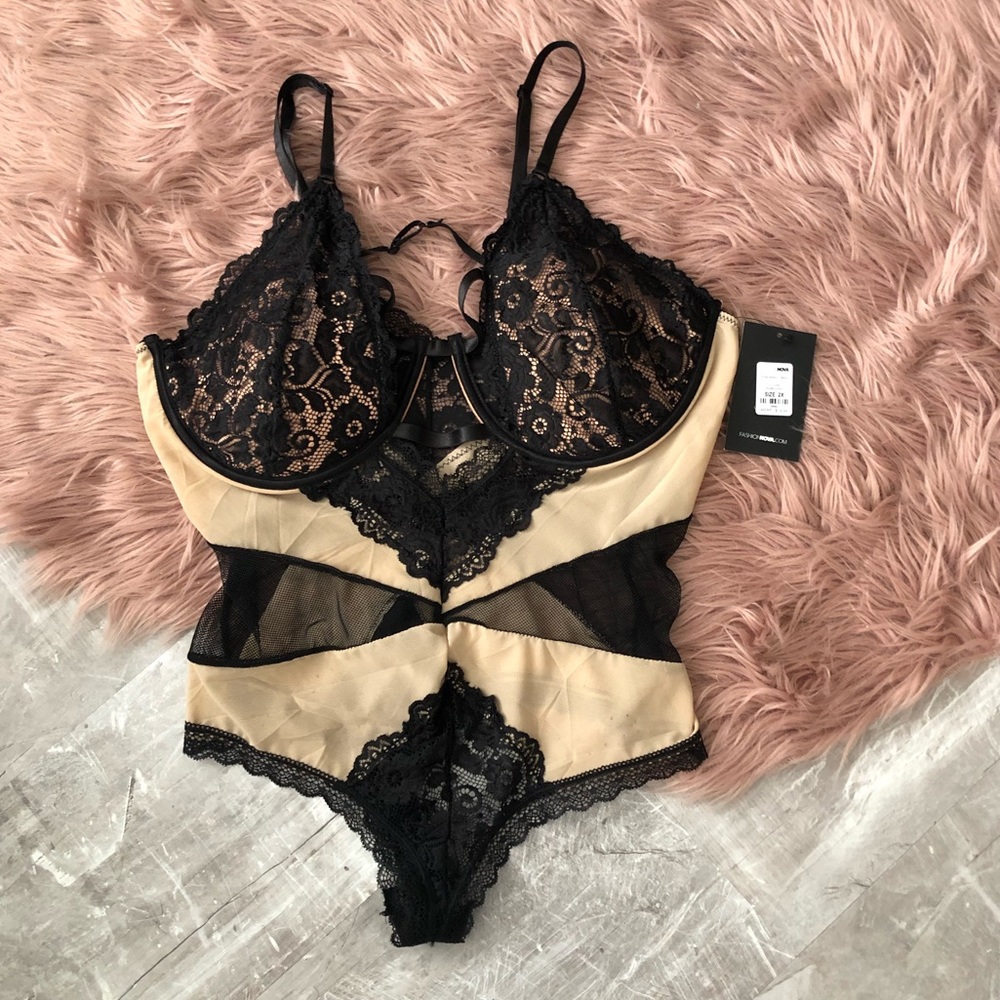 Sexy body suit / lingerie
